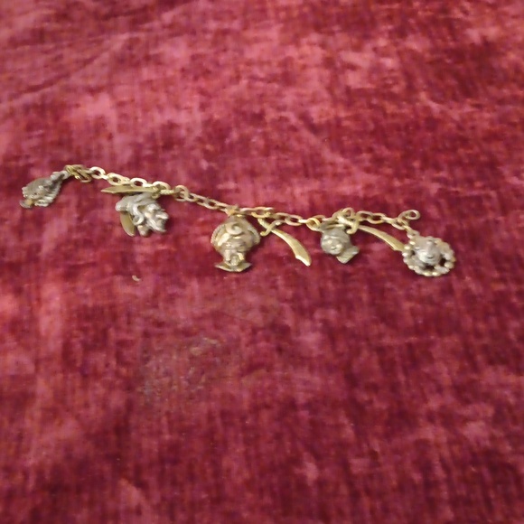 Vintage Thieves Of Bagdad Movie Braclet - Picture 1 of 5